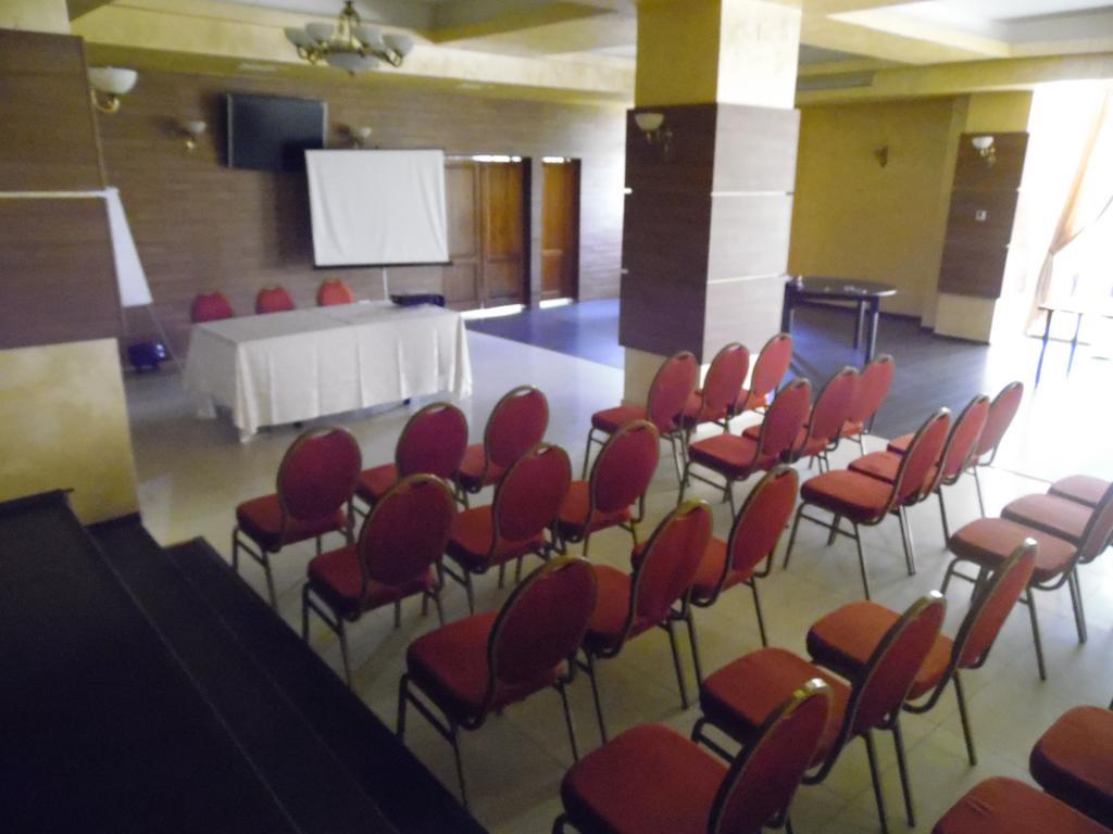 Hotel Flormang Craiova Eksteriør billede
