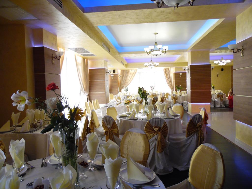 Hotel Flormang Craiova Eksteriør billede